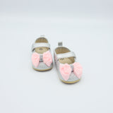 Baby Shoes With a Pink Bow