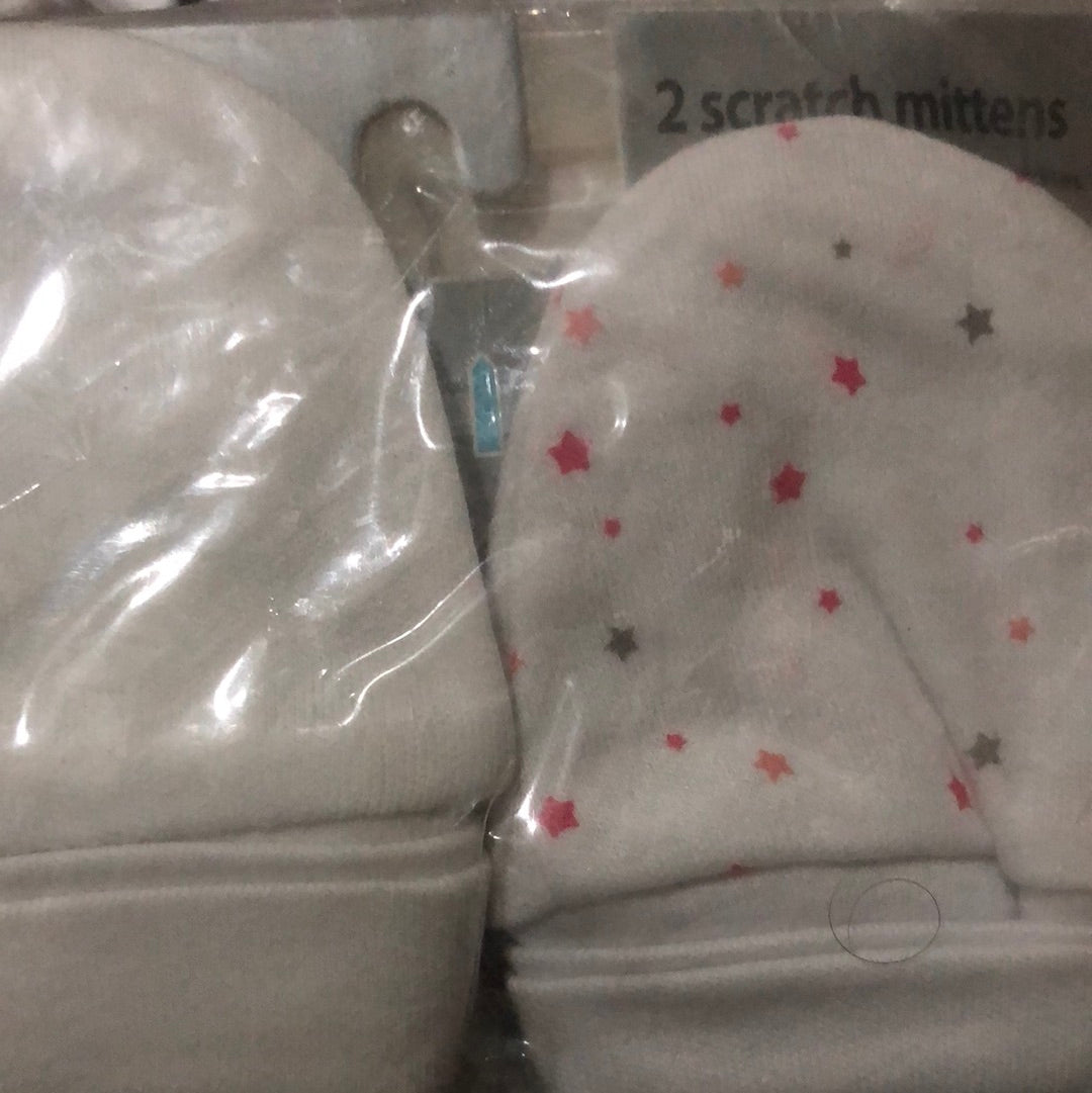 Baby mitten small star print