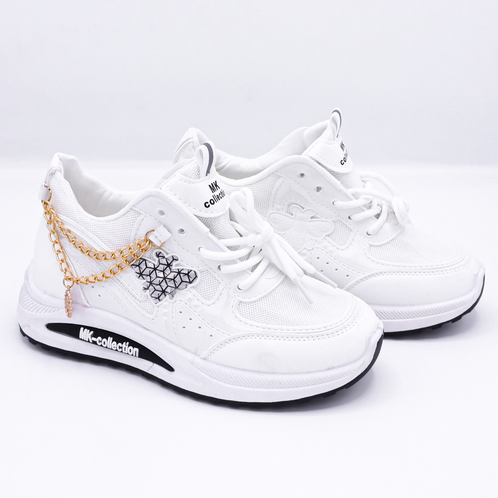 White Chunky Sneakers with Chain