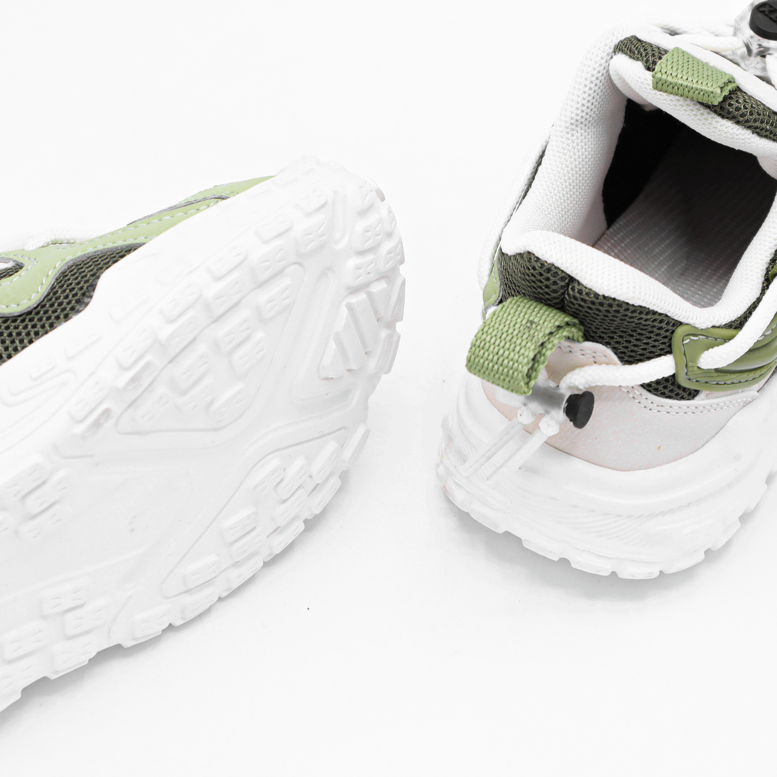 Sporty Sneaker Green & White