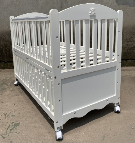 Wooden Baby Cot with Wheels – White Finish