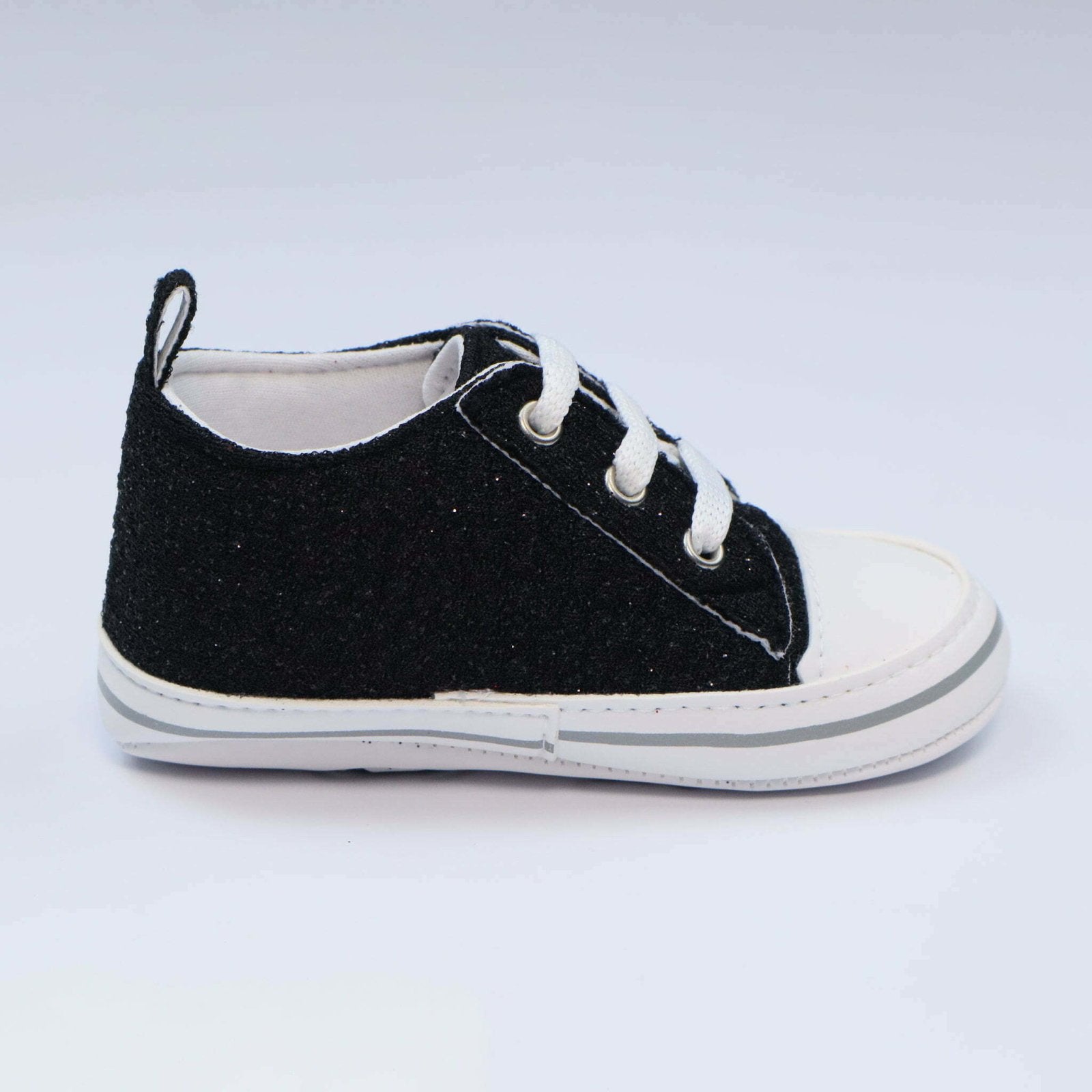 Baby Shoes Black & White by Baby Pattini
