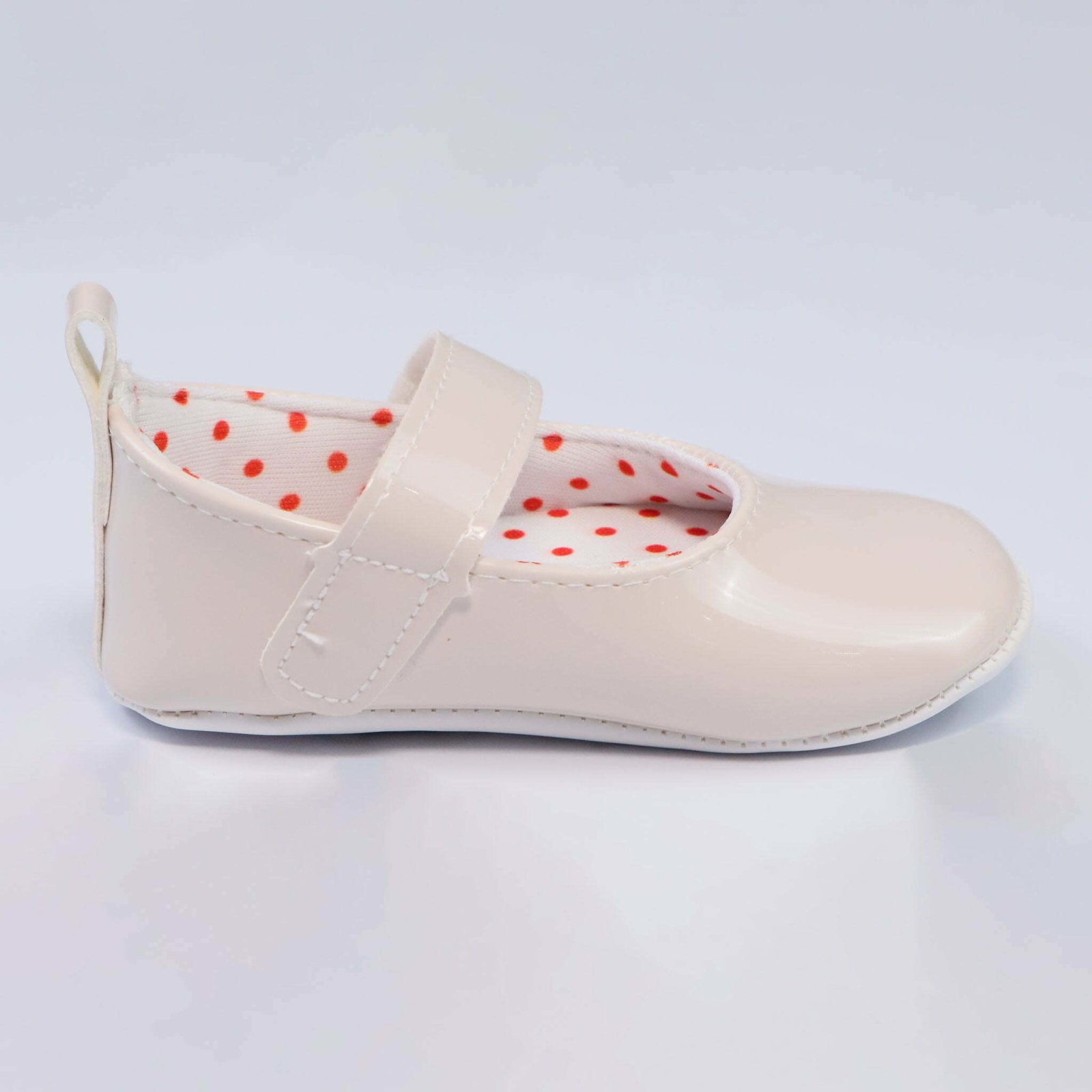 Baby Shoes Dot Print by Baby Pattini