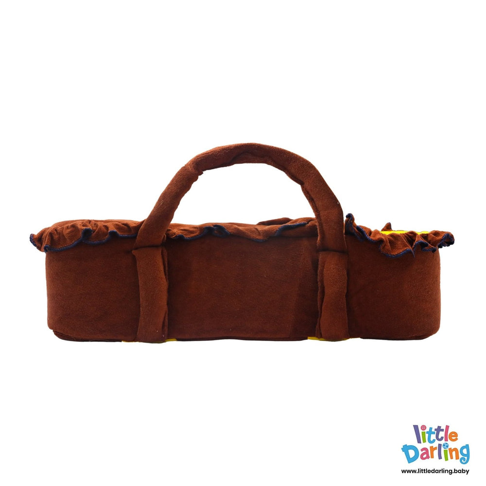 Moses Basket Giraffe Embroidery | Little Darling - Zubaidas Mothershop